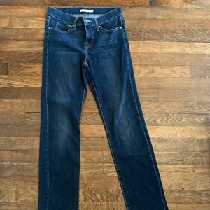 Levi’s Shaping Straight Leg Jeans